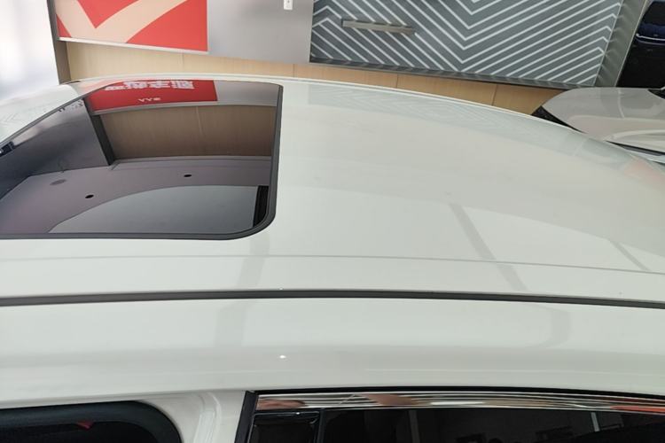 Used Toyota Avalon 2019 2.0L Luxury Edition China VI Standard Roof