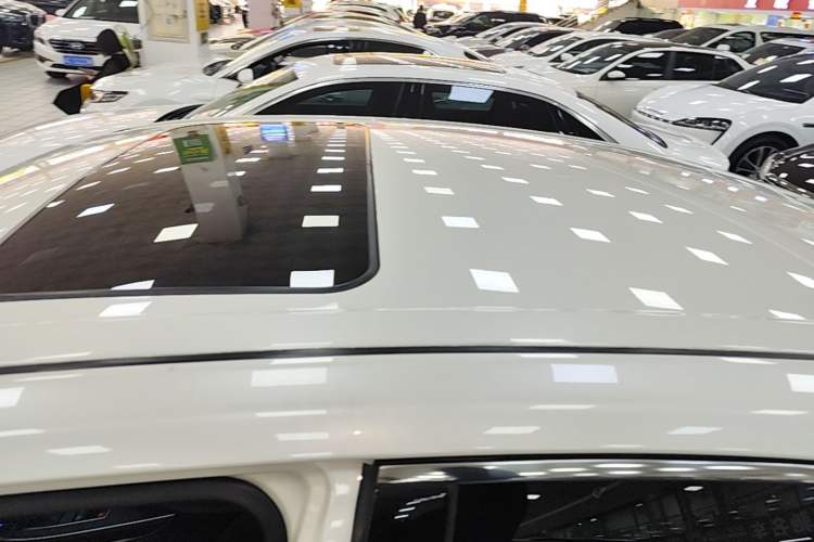 Used Toyota Avalon 2019 2.0L Ambition Edition China VI Roof