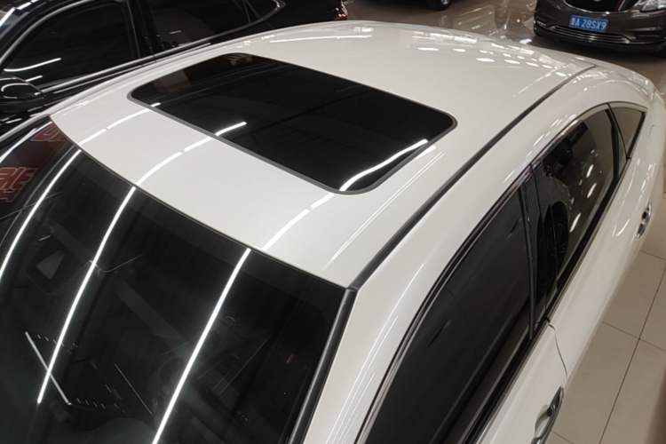 Used Toyota Avalon 2019 2.0L XLE Premium Edition China VI Roof
