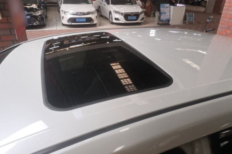 Used Toyota Avalon 2019 2.0L Ambition Edition China VI Roof