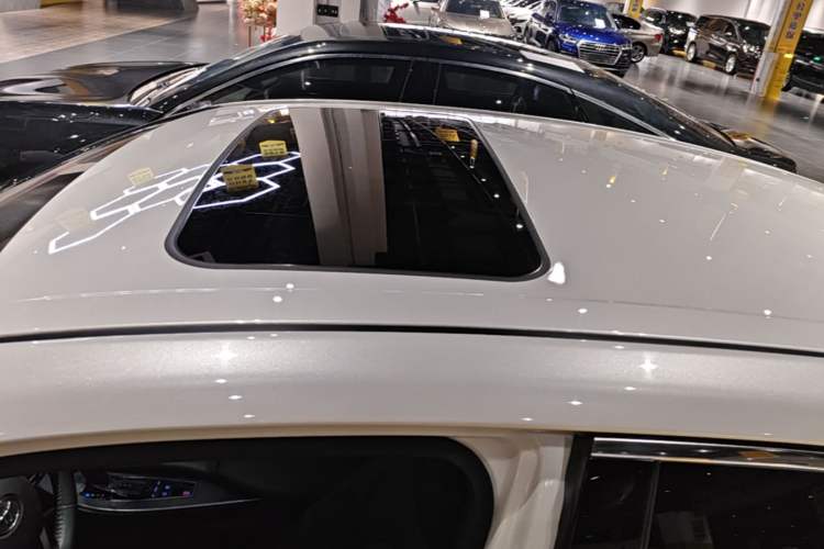 Used Toyota Avalon 2019 Dual-Engine 2.5L Luxury Edition China VI Standard Roof