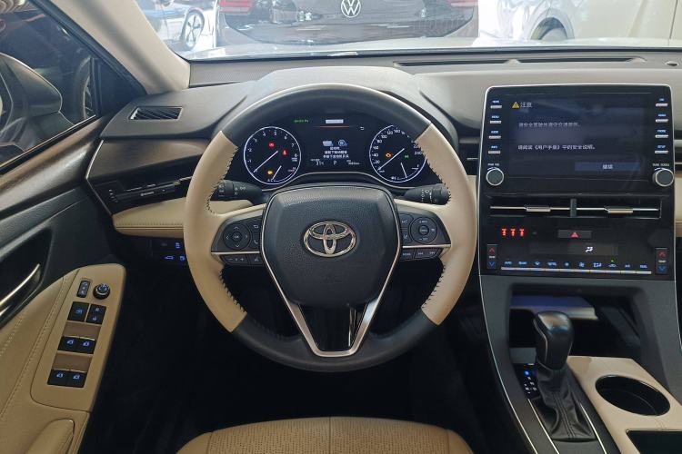 Used Toyota Avalon 2019 2.0L XLE Premium Edition China VI Steering Wheel