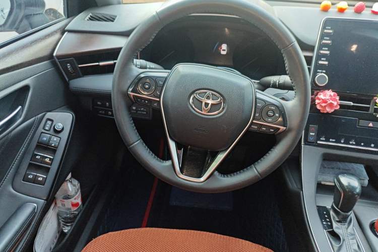 Used Toyota Avalon 2019 2.0L Luxury Edition China VI Standard Steering Wheel