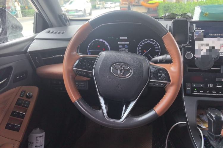 Used Toyota Avalon 2019 Dual-Engine 2.5L Limited Flagship Edition China VI Standard Steering Wheel