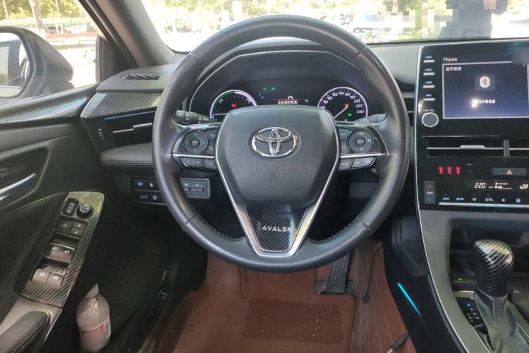 Used Toyota Avalon 2019 Dual-Engine 2.5L Luxury Edition China VI Standard Steering Wheel