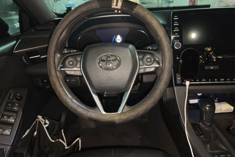Used Toyota Avalon 2019 Dual-Engine 2.5L Luxury Edition China VI Standard Steering Wheel