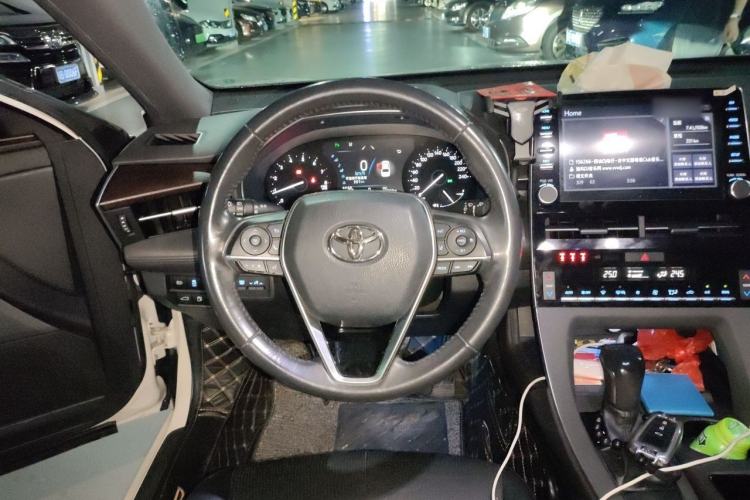 Used Toyota Avalon 2019 2.0L Luxury Edition China VI Standard Steering Wheel