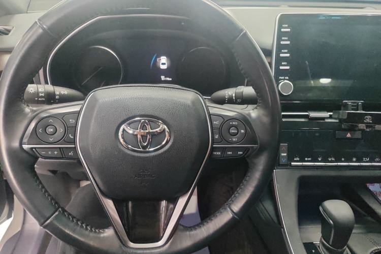Used Toyota Avalon 2019 2.0L XLE Premium Edition China VI Steering Wheel