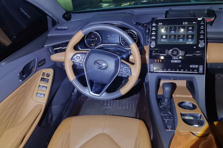 Used Toyota Avalon 2019 Dual-Engine 2.5L Limited Flagship Edition China VI Standard Steering Wheel