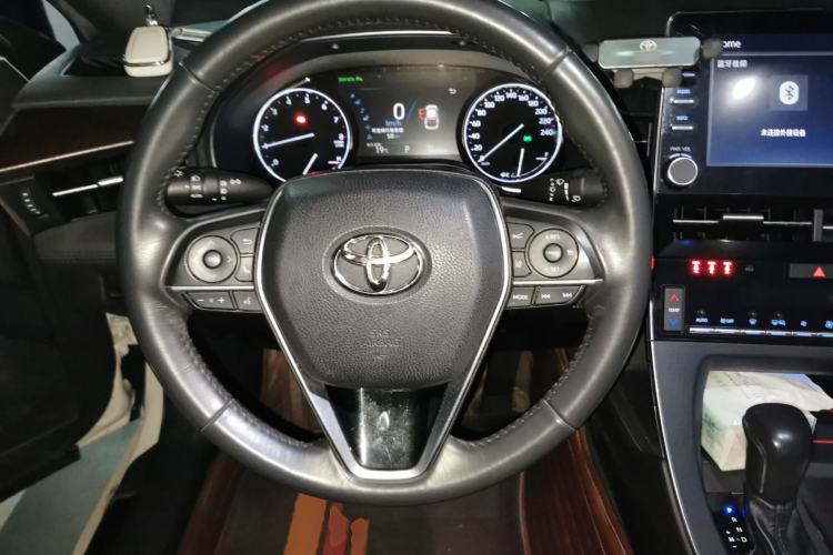 Used Toyota Avalon 2019 2.0L XLE Premium Edition China VI Steering Wheel