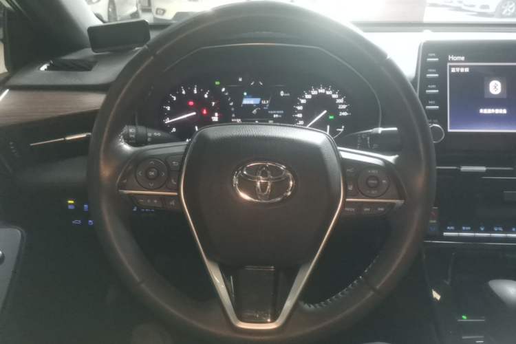 Used Toyota Avalon 2019 2.0L Ambition Edition China VI Steering Wheel