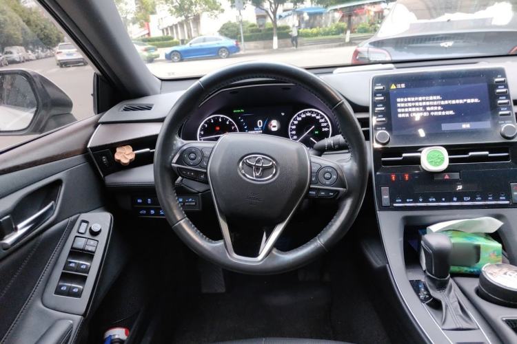 Used Toyota Avalon 2019 2.0L XLE Premium Edition China VI Steering Wheel