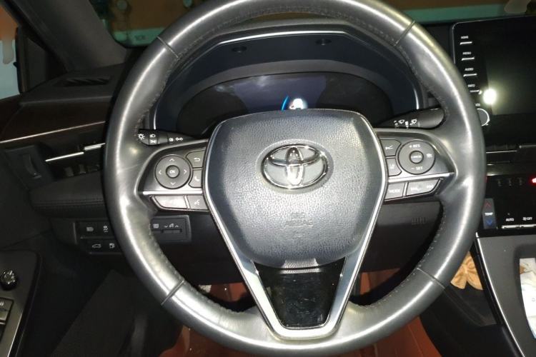 Used Toyota Avalon 2019 2.0L Luxury Edition China VI Standard Steering Wheel