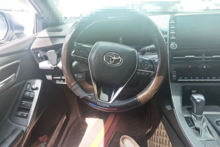 Used Toyota Avalon 2019 2.0L XLE Premium Edition China VI Steering Wheel