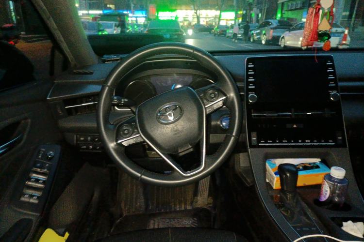 Used Toyota Avalon 2019 Dual-Engine 2.5L Luxury Edition China VI Standard Steering Wheel