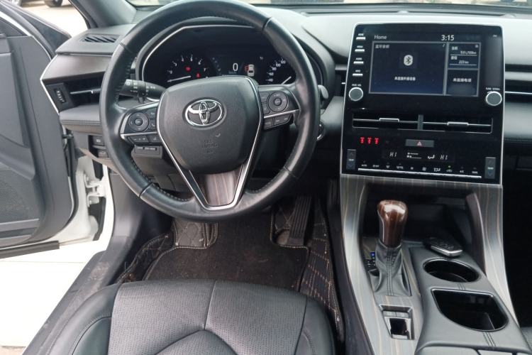 Used Toyota Avalon 2019 2.0L Luxury Edition China VI Standard Steering Wheel