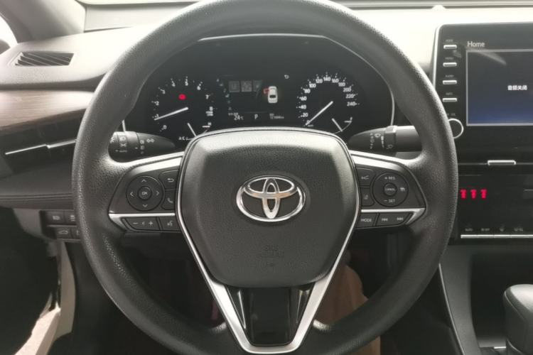 Used Toyota Avalon 2019 2.0L Ambition Edition China VI Steering Wheel