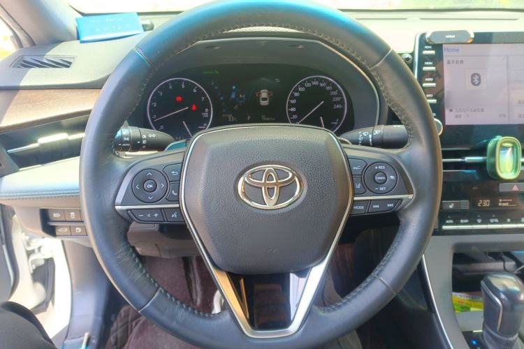Used Toyota Avalon 2019 2.5L Touring Premium Version China VI Standard Steering Wheel