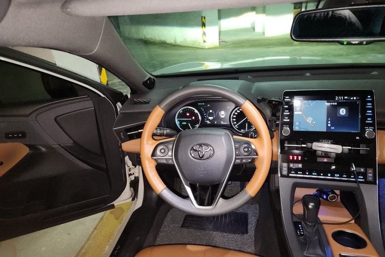 Used Toyota Avalon 2019 Dual-Engine 2.5L Limited Flagship Edition China VI Standard Steering Wheel