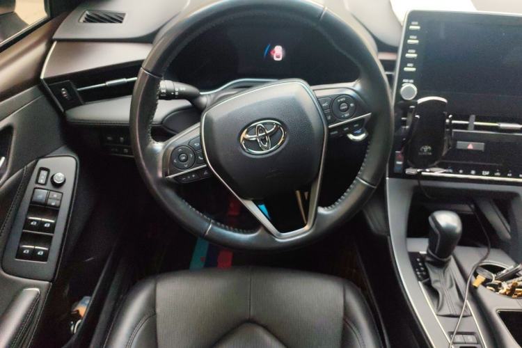 Used Toyota Avalon 2019 2.0L Luxury Edition China VI Standard Steering Wheel