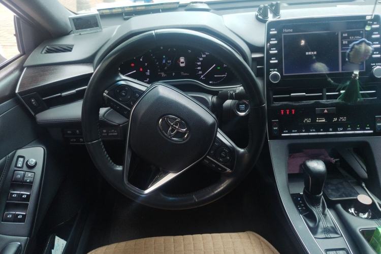 Used Toyota Avalon 2019 2.0L Luxury Edition China VI Standard Steering Wheel