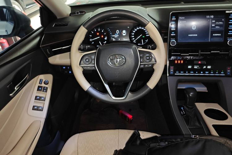 Used Toyota Avalon 2019 2.0L Luxury Edition China VI Standard Steering Wheel