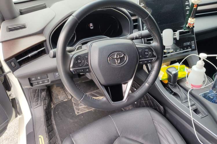 Used Toyota Avalon 2019 2.5L Touring Premium Version China V Standard Steering Wheel