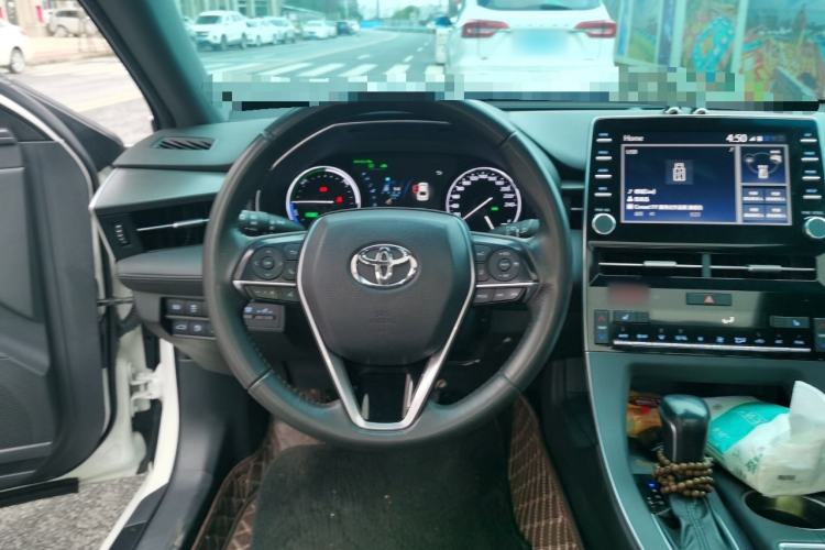 Used Toyota Avalon 2019 Dual-Engine 2.5L XLE Prestige Version China V Standard Steering Wheel