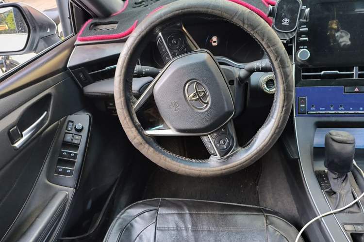Used Toyota Avalon 2019 2.0L XLE Premium Edition China VI Steering Wheel