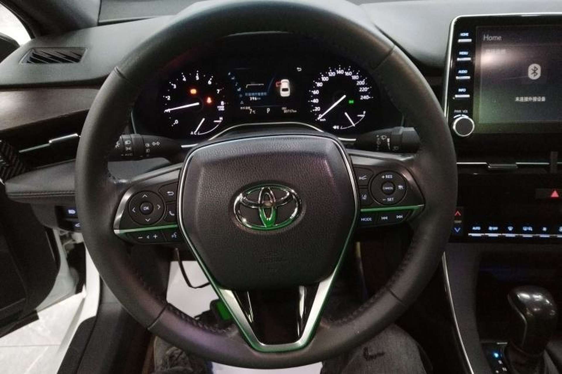 Used Toyota Avalon 2019 2.0L Luxury Edition China VI Standard Steering Wheel