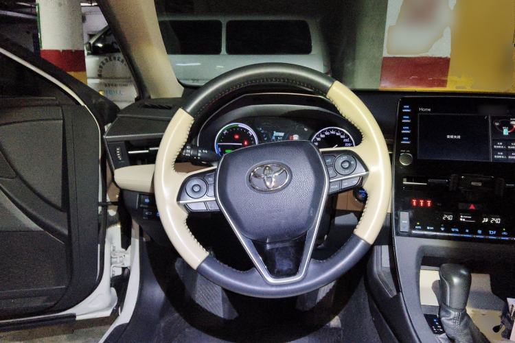 Used Toyota Avalon 2019 Dual-Engine 2.5L Luxury Edition China VI Standard Steering Wheel