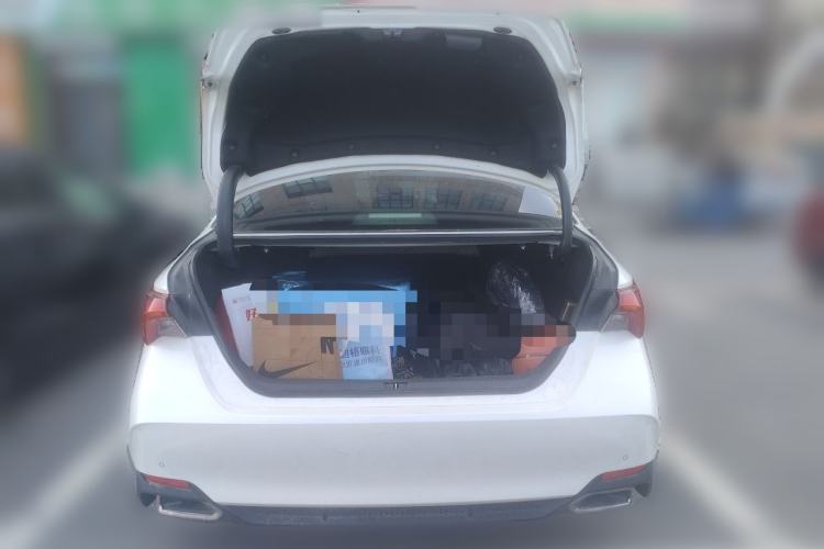 Used Toyota Avalon 2019 2.0L XLE Premium Edition China VI Trunk