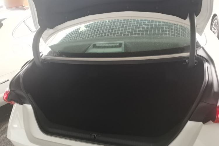 Used Toyota Avalon 2019 2.0L Ambition Edition China VI Trunk