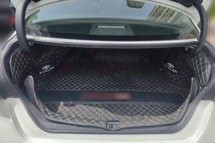 Used Toyota Avalon 2019 2.5L Ambition Version China VI Standard Trunk