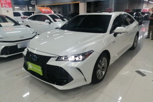 Used Toyota Avalon 2019 Dual-Engine 2.5L Luxury Edition China VI Standard