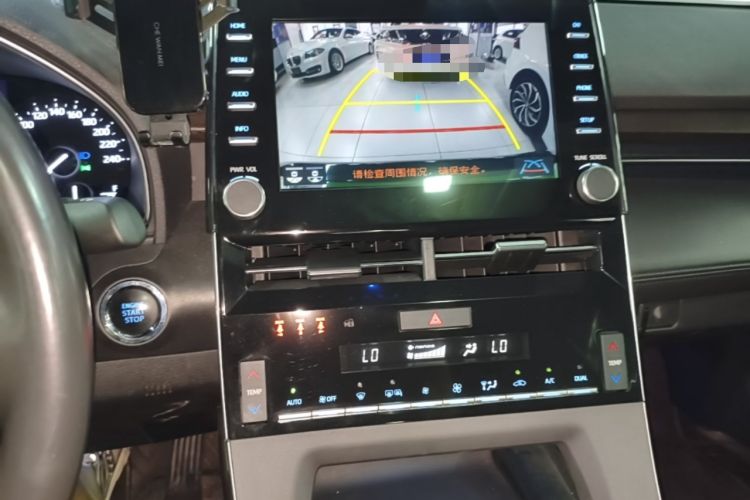 Used Toyota Avalon 2021 2.5L Luxury Edition Audio And AC Panel