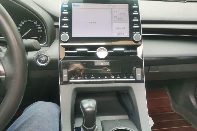Used Toyota Avalon 2021 2.5L Luxury Edition Audio And AC Panel