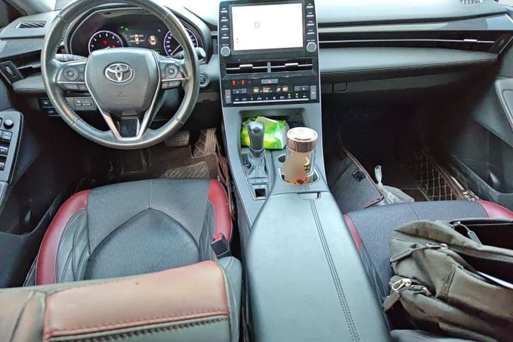 Used Toyota Avalon 2021 2.5L Touring Prestige SPORT Edition Center Console