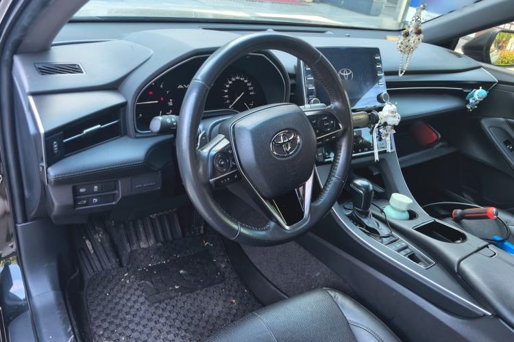 Used Toyota Avalon 2021 2.5L Luxury Edition Center Console
