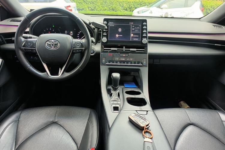 Used Toyota Avalon 2021 2.5L Luxury Edition Center Console