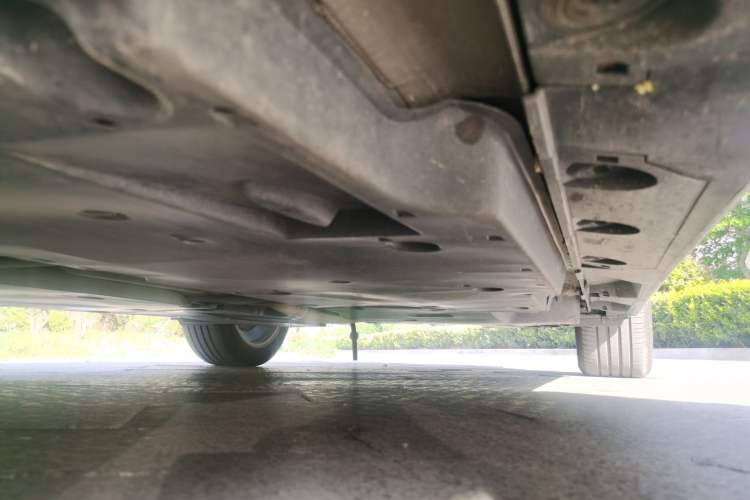 Used Toyota Avalon 2021 2.5L Luxury Edition Chassis Front Left