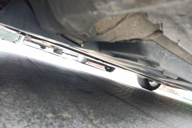 Used Toyota Avalon 2021 2.5L Luxury Edition Chassis Front Left