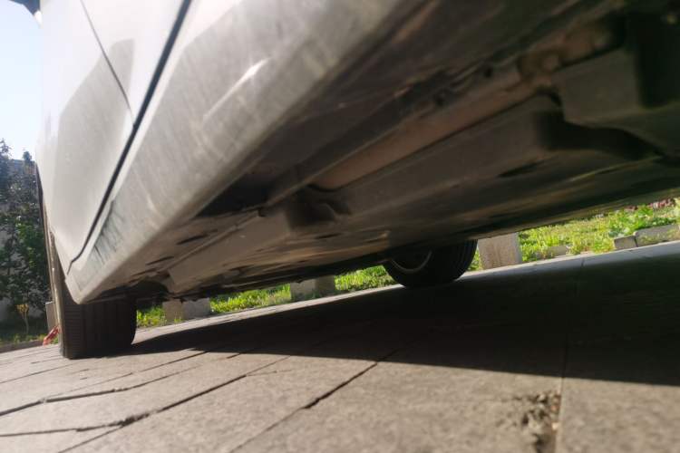 Used Toyota Avalon 2021 2.5L Luxury Edition Chassis Rear Left