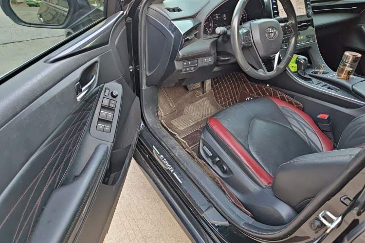 Used Toyota Avalon 2021 2.5L Touring Prestige SPORT Edition Driver Seat