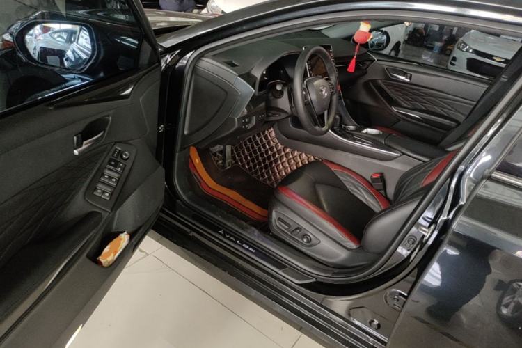 Used Toyota Avalon 2021 2.5L Touring Prestige SPORT Edition Driver Seat