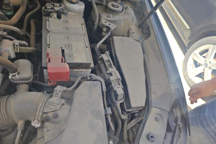 Used Toyota Avalon 2021 2.5L Luxury Edition Engine Bay Left