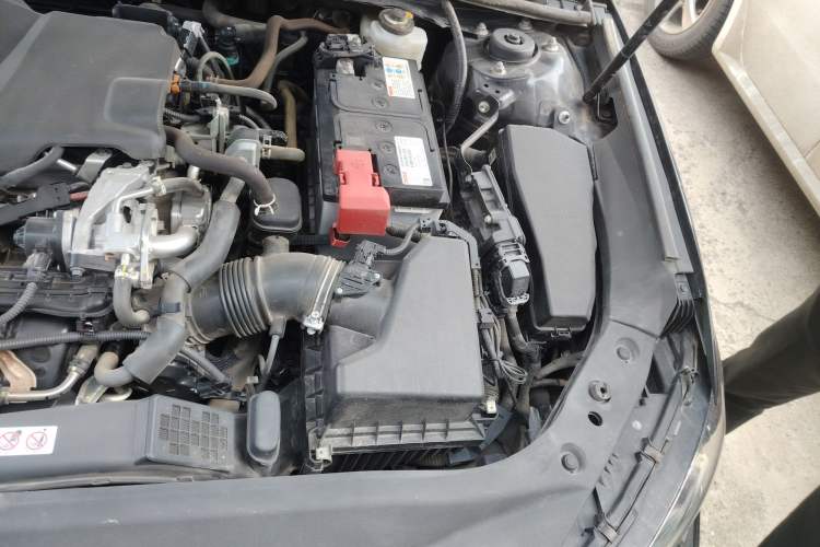 Used Toyota Avalon 2021 2.5L Luxury Edition Engine Bay Left