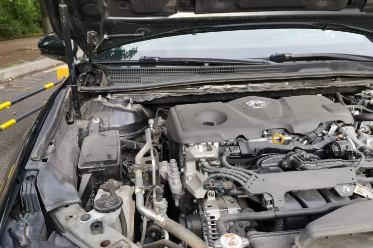 Used Toyota Avalon 2021 2.5L Luxury Edition Engine Bay Right