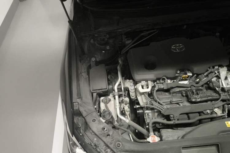 Used Toyota Avalon 2021 2.5L Luxury Edition Engine Bay Right