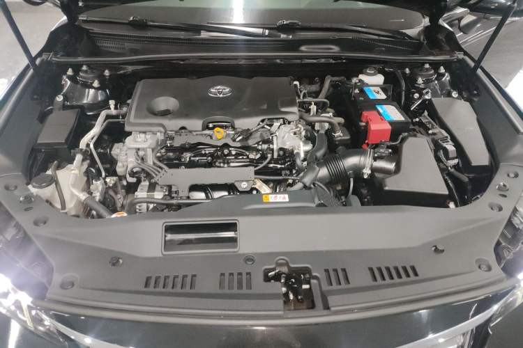 Used Toyota Avalon 2021 2.5L Luxury Edition Engine Bay